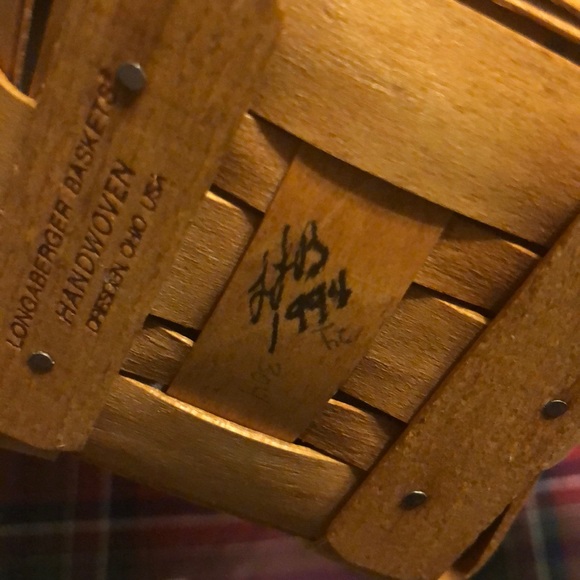 Longaberger Lilac Basket - Picture 6 of 6